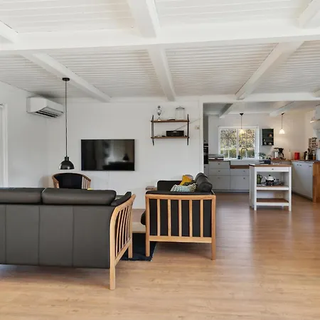 Beautiful In Samso With Wifi Holiday home *