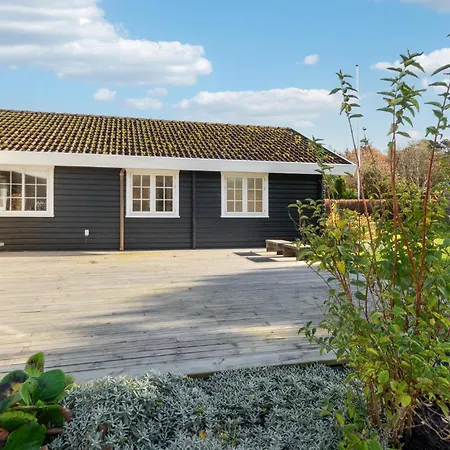 Holiday home Beautiful In Samso With Wifi Saelvig